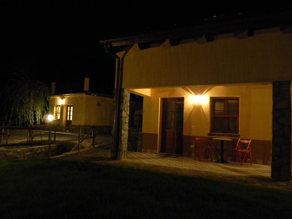 Marina dʼAndora Agriturismo Rio Castello חדר תמונה